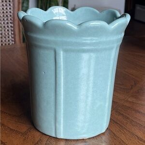 RARE Antique Zanesville Arts & Crafts Mission Style Pottery Scalloped Vase 318